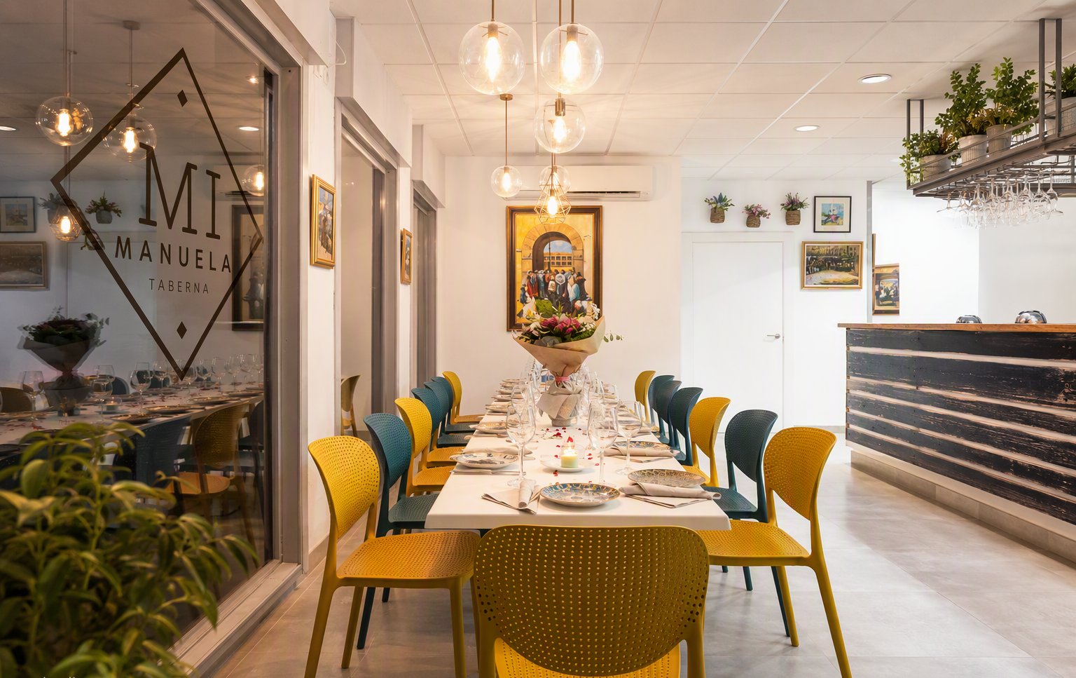 The bright dining room of Taberna Mi Manuela